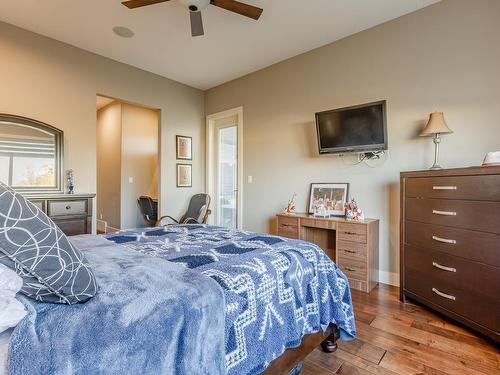 3036 58 Avenue Ne, Rural Leduc County, AB - Indoor Photo Showing Bedroom