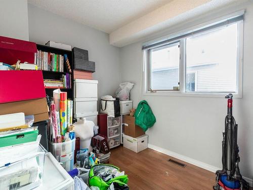 8611 184 Street, Edmonton, AB - Indoor