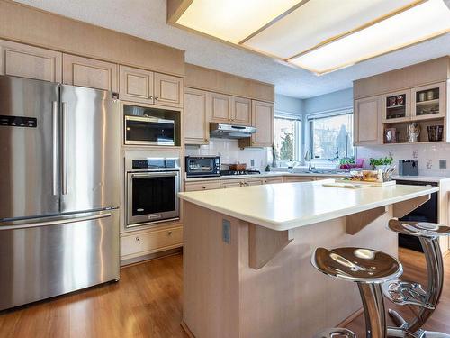 8611 184 Street, Edmonton, AB - Indoor Photo Showing Kitchen