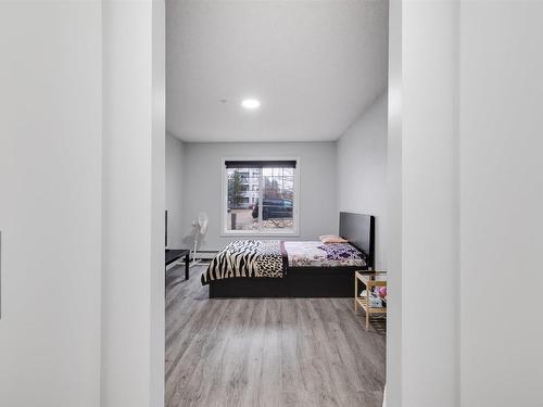 103 4403 23 Street, Edmonton, AB - Indoor Photo Showing Bedroom