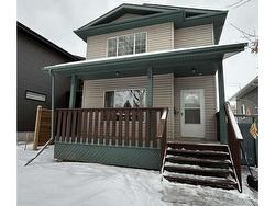 12042 65 Street  Edmonton, AB T5W 4L7