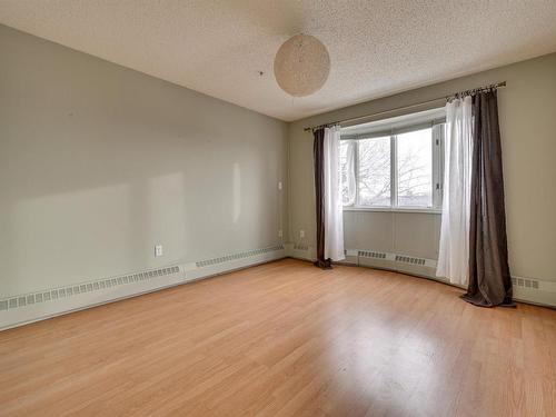 414 11716 100 Avenue, Edmonton, AB - Indoor Photo Showing Other Room