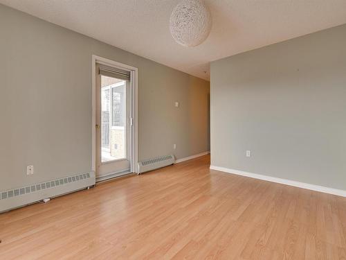 414 11716 100 Avenue, Edmonton, AB - Indoor Photo Showing Other Room