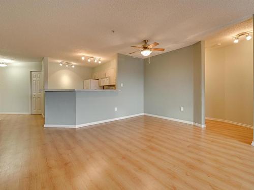 414 11716 100 Avenue, Edmonton, AB - Indoor