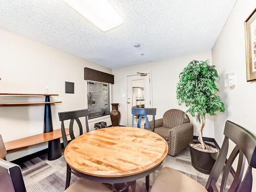 101 10933 124 Street, Edmonton, AB - Indoor Photo Showing Dining Room