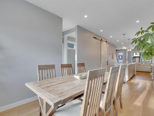 9511 70 Avenue, Edmonton, AB - Indoor Photo Showing Dining Room