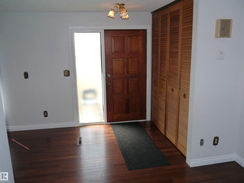 4907 & 4911 47 Avenue, Stony Plain, AB - Indoor Photo Showing Other Room