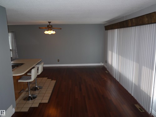 4907 & 4911 47 Avenue, Stony Plain, AB - Indoor