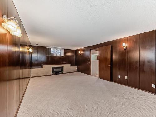 6046 105A Street, Edmonton, AB - Indoor Photo Showing Other Room