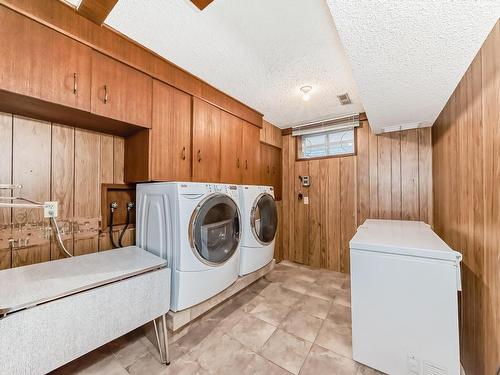 6046 105A Street, Edmonton, AB - Indoor Photo Showing Laundry Room