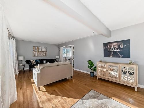 6046 105A Street, Edmonton, AB - Indoor Photo Showing Living Room