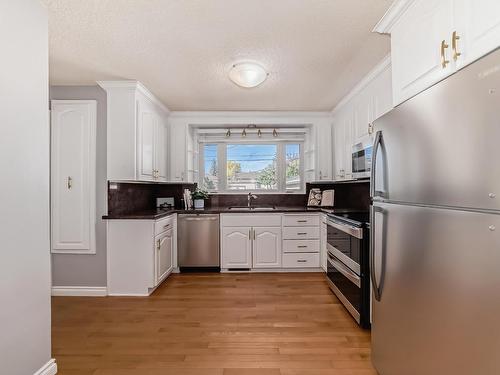 6046 105A Street, Edmonton, AB - Indoor Photo Showing Kitchen