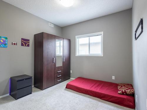 17 6520 2 Avenue Sw, Edmonton, AB - Indoor