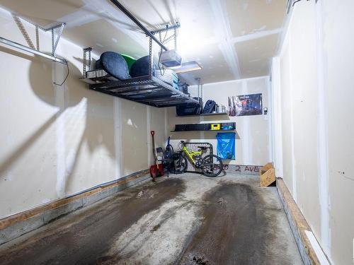 17 6520 2 Avenue Sw, Edmonton, AB - Indoor Photo Showing Garage