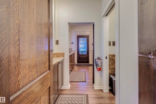 10417 Saskatchewan Drive, Edmonton, AB - Indoor