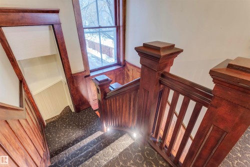 10417 Saskatchewan Drive, Edmonton, AB - Indoor Photo Showing Other Room