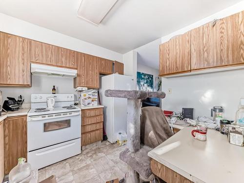 55 1415 62 Street, Edmonton, AB - Indoor Photo Showing Kitchen