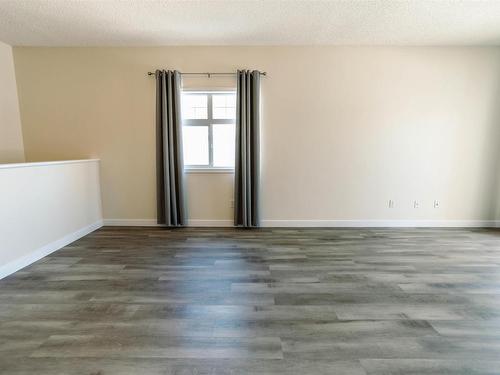 26 3040 Spence Wynd, Edmonton, AB - Indoor Photo Showing Other Room