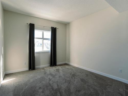 26 3040 Spence Wynd, Edmonton, AB - Indoor Photo Showing Other Room