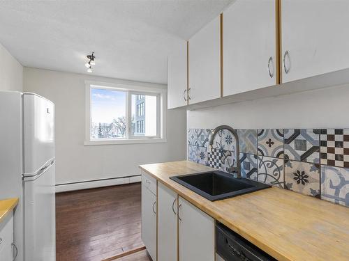 307 9028 Jasper Avenue, Edmonton, AB - Indoor Photo Showing Kitchen