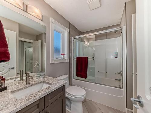 1527 Haswell Close, Edmonton, AB - Indoor Photo Showing Bathroom