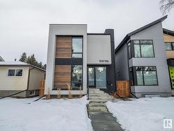 10818B 60 Avenue  Edmonton, AB T6H 4R1