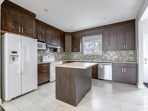 985 Mcconachie Boulevard, Edmonton, AB - Indoor Photo Showing Kitchen With Upgraded Kitchen