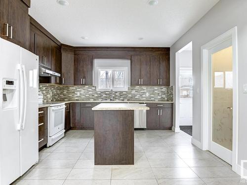 985 Mcconachie Boulevard, Edmonton, AB - Indoor Photo Showing Kitchen With Upgraded Kitchen