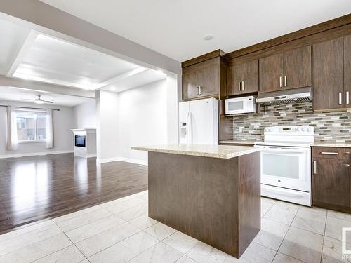 985 Mcconachie Boulevard, Edmonton, AB - Indoor Photo Showing Kitchen With Upgraded Kitchen