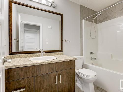 985 Mcconachie Boulevard, Edmonton, AB - Indoor Photo Showing Bathroom