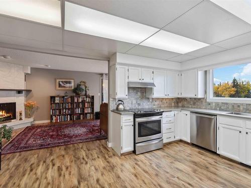 305 8707 107 Street, Edmonton, AB - Indoor Photo Showing Kitchen