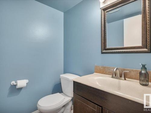 3623 30 Avenue, Edmonton, AB - Indoor Photo Showing Bathroom