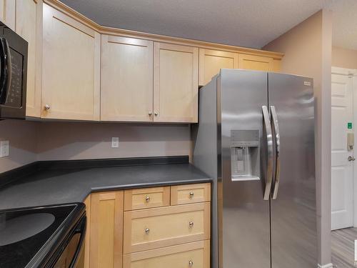 202 12110 106 Avenue, Edmonton, AB - Indoor Photo Showing Kitchen