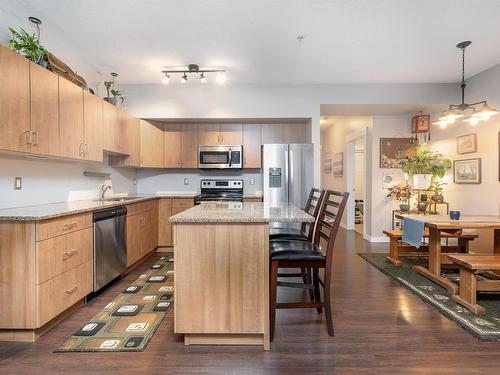 409 10518 113 Street, Edmonton, AB - Indoor Photo Showing Kitchen With Stainless Steel Kitchen