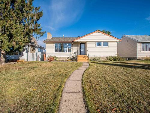 11442 111A Av Nw, Edmonton, AB 