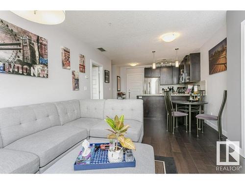 333 5151 Windermere Boulevard, Edmonton, AB - Indoor Photo Showing Living Room