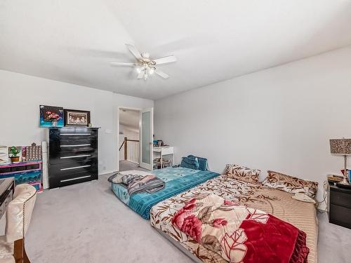 4126 33A Avenue, Edmonton, AB - Indoor Photo Showing Bedroom