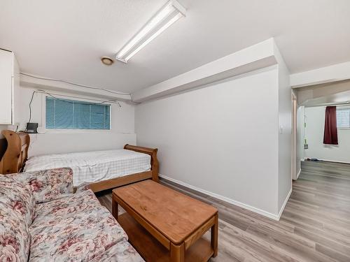 4126 33A Avenue, Edmonton, AB - Indoor Photo Showing Bedroom