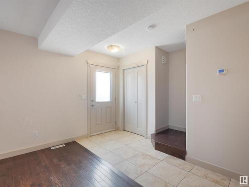 9648 106 Avenue, Edmonton, AB - Indoor Photo Showing Other Room