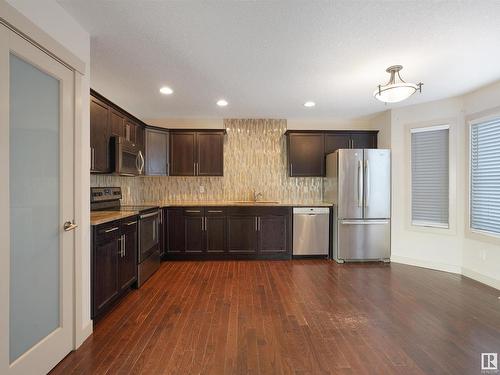 9648 106 Avenue, Edmonton, AB - Indoor Photo Showing Kitchen