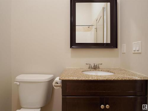 9648 106 Avenue, Edmonton, AB - Indoor Photo Showing Bathroom