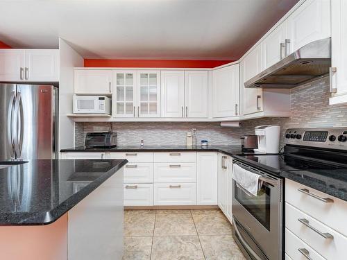 4346 38 Street, Edmonton, AB - Indoor Photo Showing Kitchen With Upgraded Kitchen