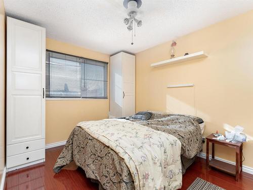 4346 38 Street, Edmonton, AB - Indoor Photo Showing Bedroom