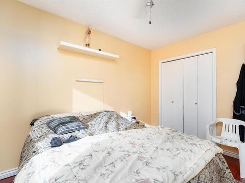 4346 38 Street, Edmonton, AB - Indoor Photo Showing Bedroom