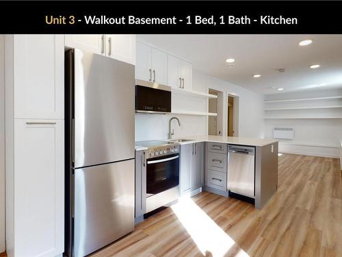 9453 100A Avenue, Edmonton, AB - Indoor Photo Showing Kitchen