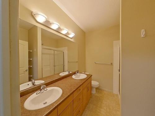 127 2503 Hanna Crescent, Edmonton, AB - Indoor Photo Showing Bathroom