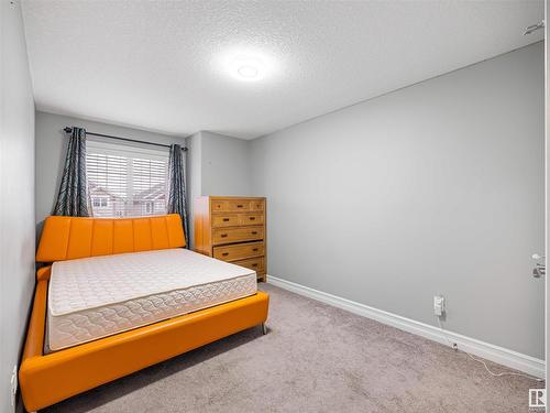 7728 18 Avenue, Edmonton, AB - Indoor Photo Showing Bedroom