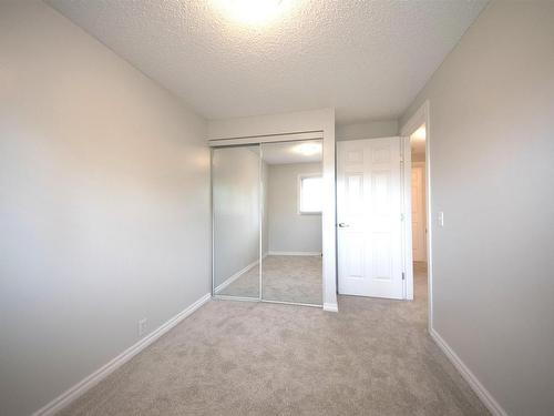 18060 93 Av Nw, Edmonton, AB 