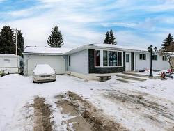 32 Salisbury Avenue  St. Albert, AB T8N 0L9