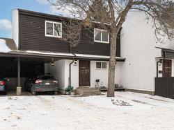 6045 35A Avenue  Edmonton, AB T6L 1G7